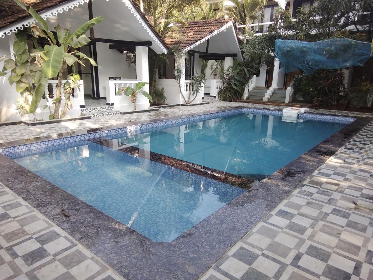 God'S Gift Morjim Exterior foto